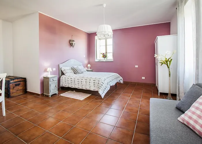 Casale Appio 2* Roma